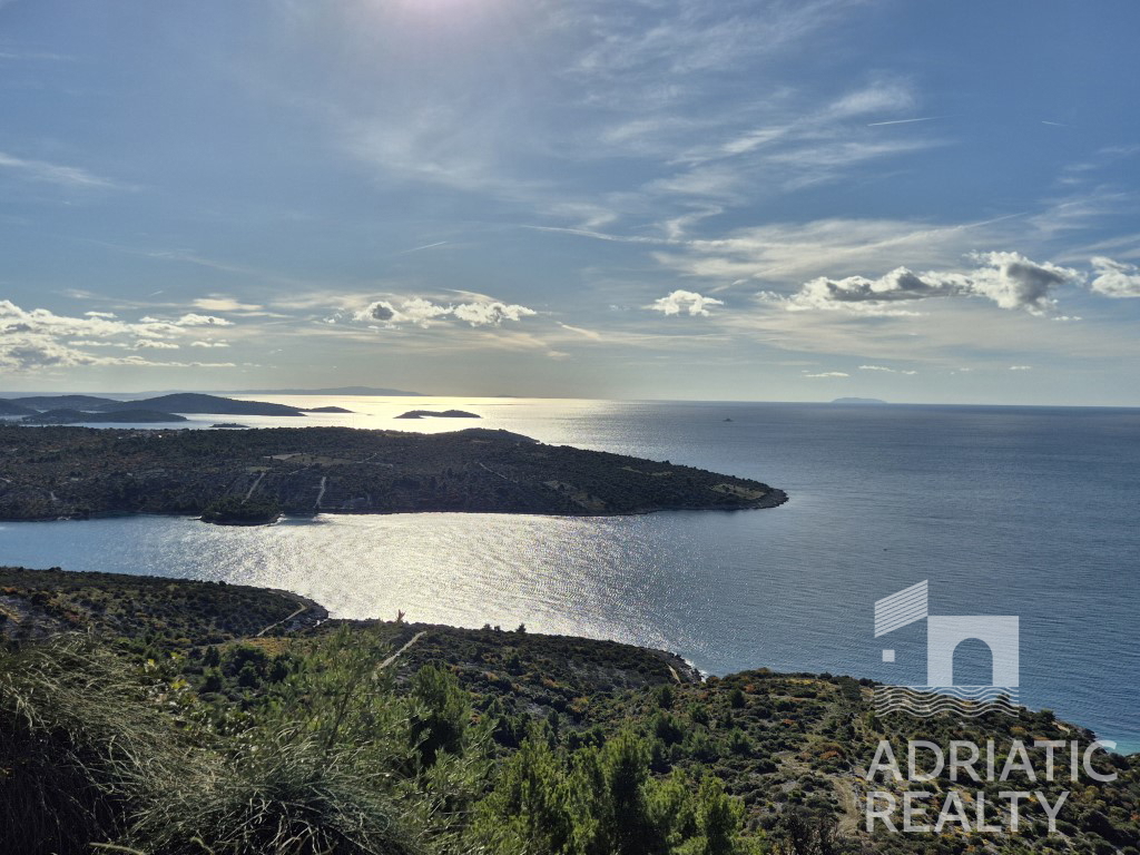 Primošten, dvonadstropno stanovanje s panoramskim pogledom na morje