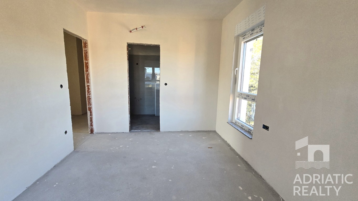 Srima, novogradnja, stanovanje s tremi spalnicami v bližini plaže