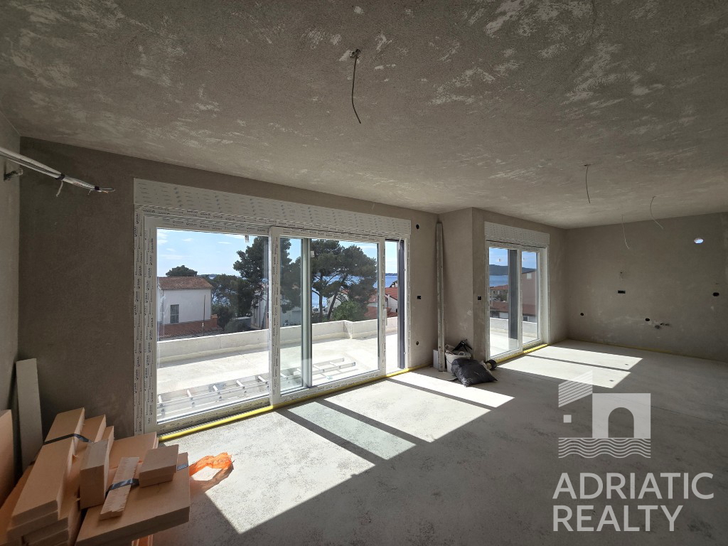 Brodarica, čudovit trosoben penthouse, 136,27 m2, pogled na morje