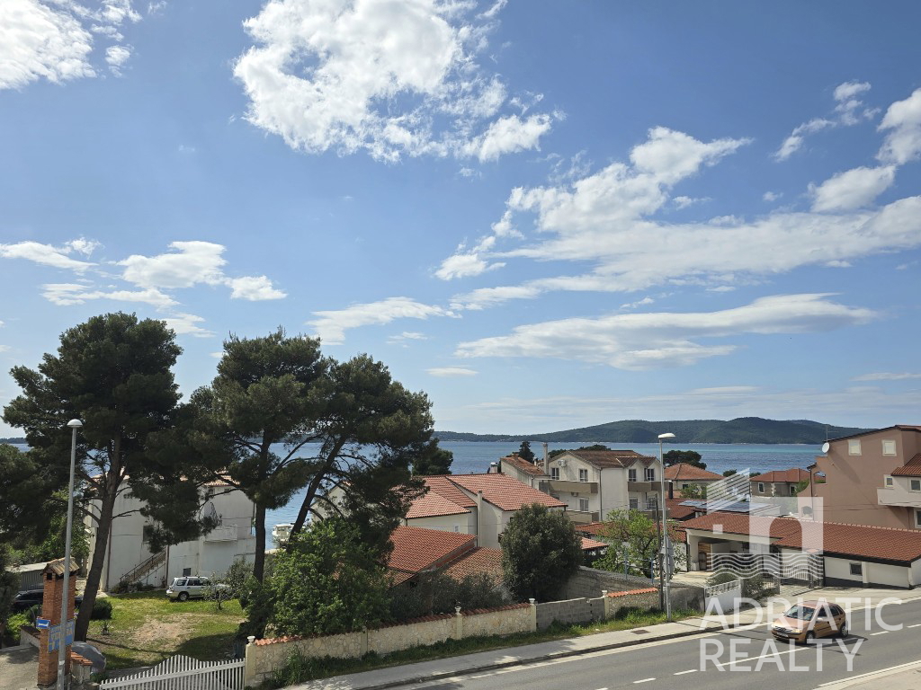 Brodarica, čudovit trosoben penthouse, 136,27 m2, pogled na morje