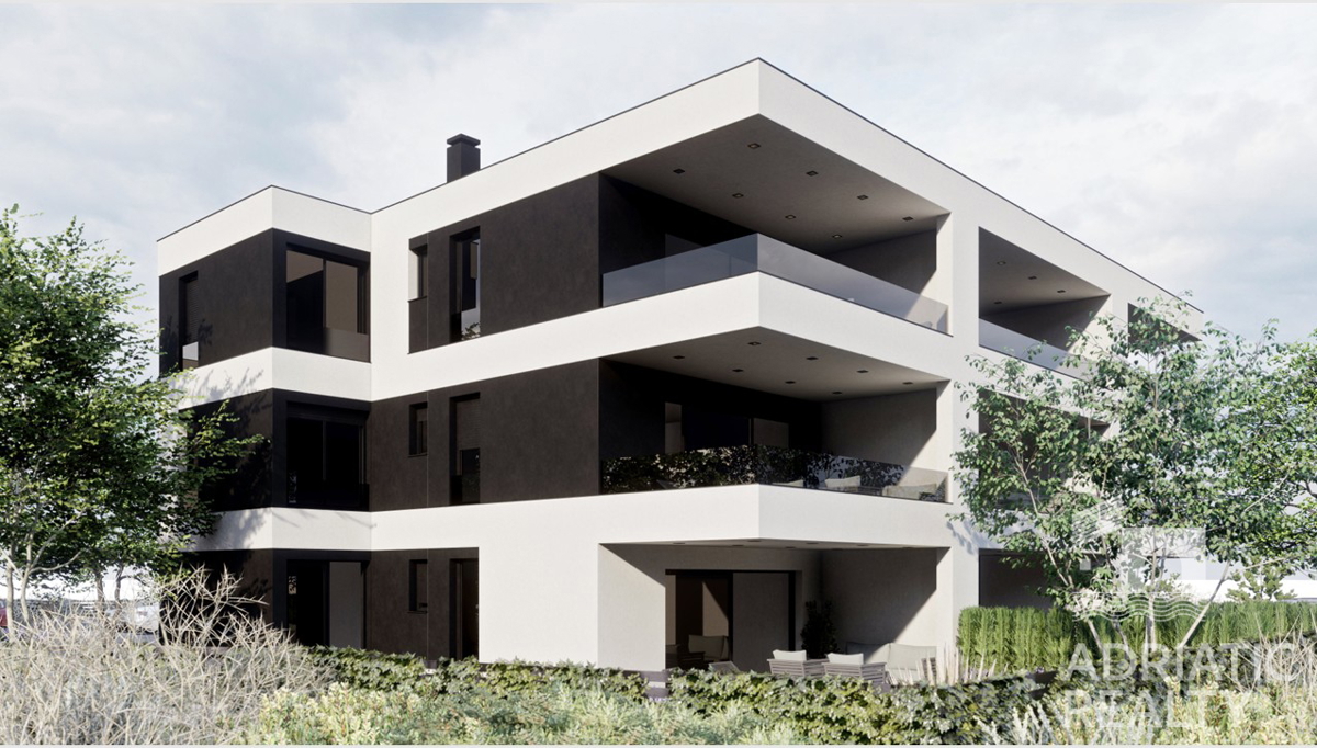 Srima, trisobno stanovanje z veliko teraso in vrtom 196,80 m2