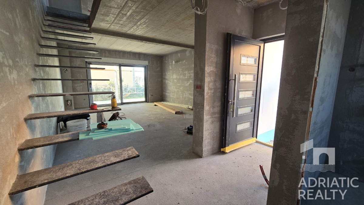 Vodice, moderna in funkcionalna hiša na mirni lokaciji