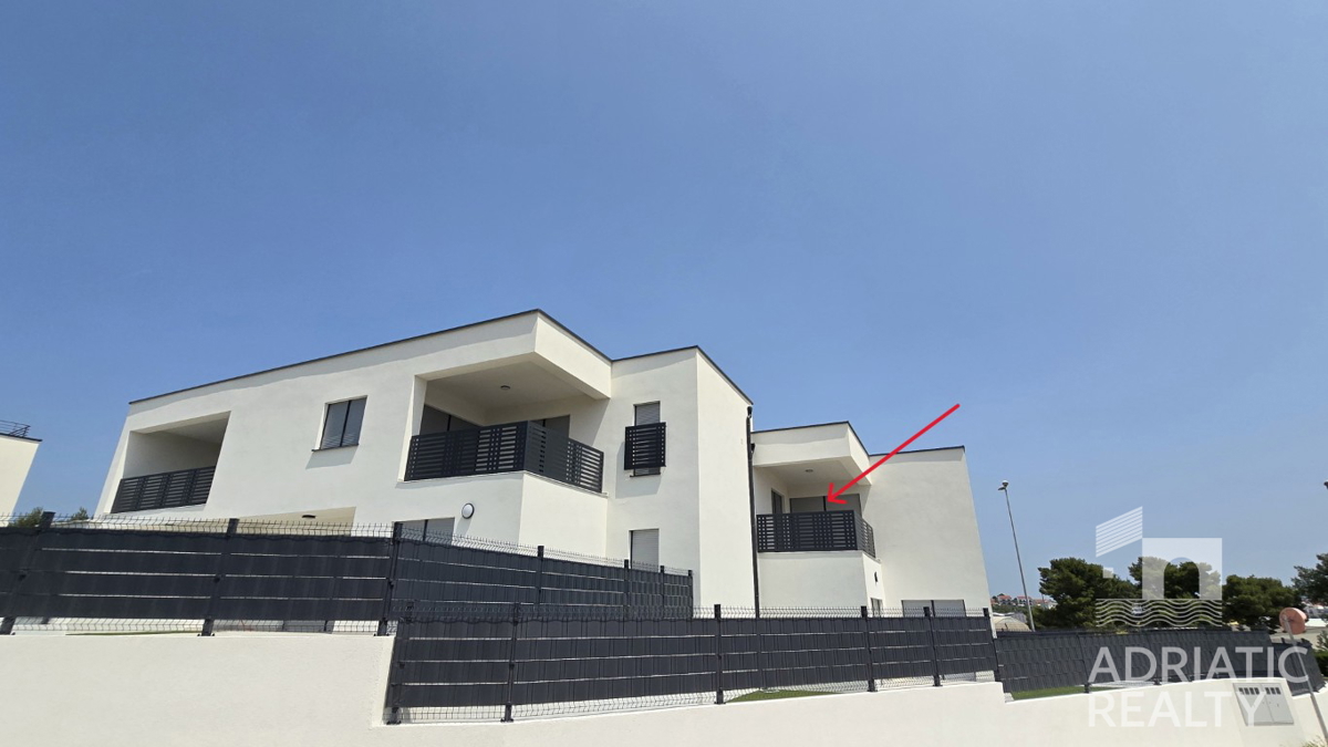 Vodice, dvosobno stanovanje na prvem nadstropju novogradnje