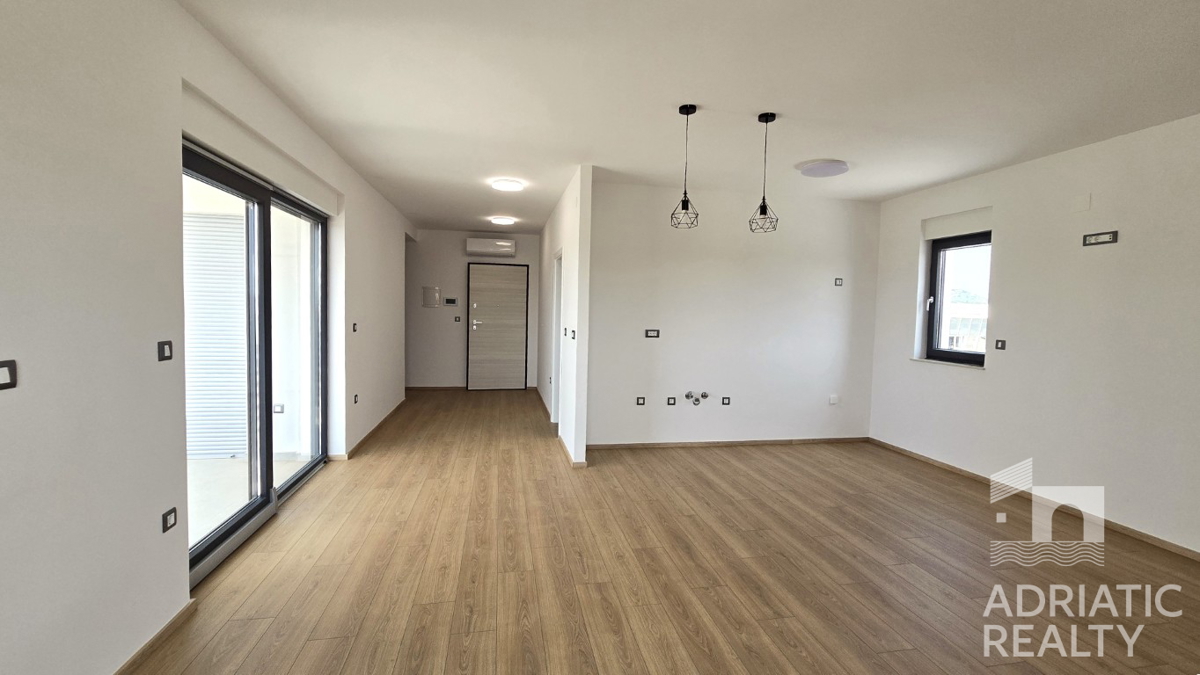 Vodice, dvosobno stanovanje na prvem nadstropju novogradnje