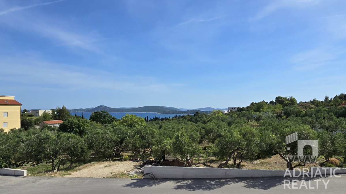 Vodice, moderna dvojna kuća s pogledom na morje