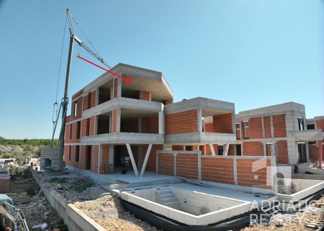 Vodice, ekskluzivni penthouse z razgledom na morje v sodobni novogradnji