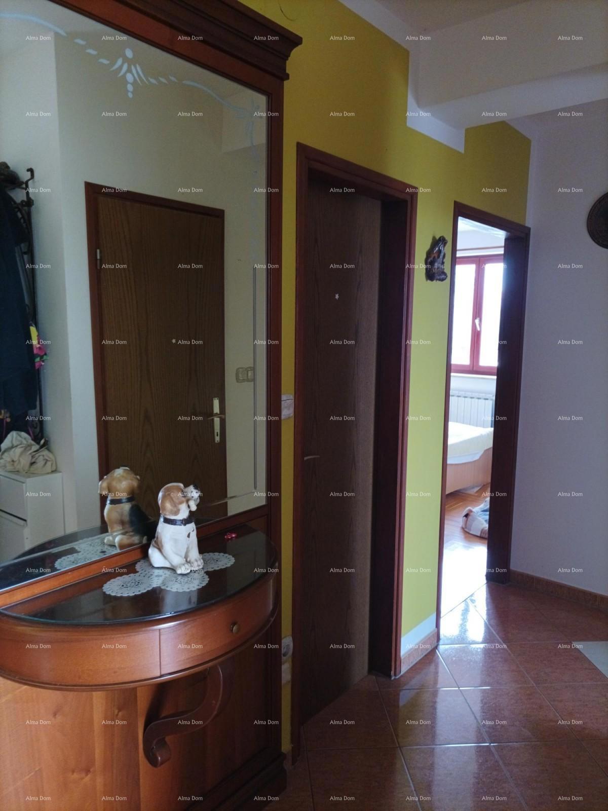 Apartmajska hiša s 5 apartmaji, vsak s čudovitim pogledom na morje