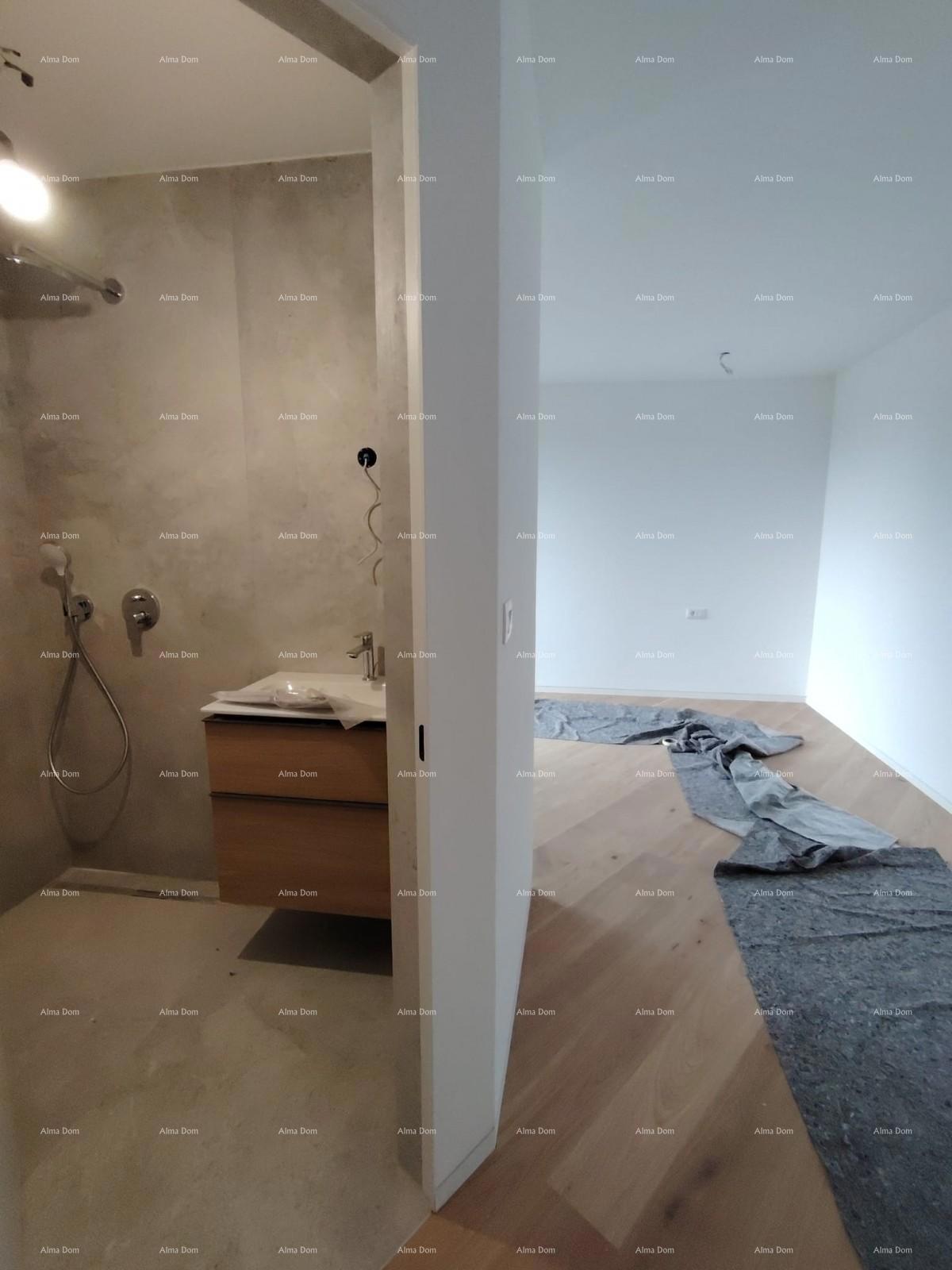 Novo! Čudovito stanovanje v Umagu, pogled na morje.
