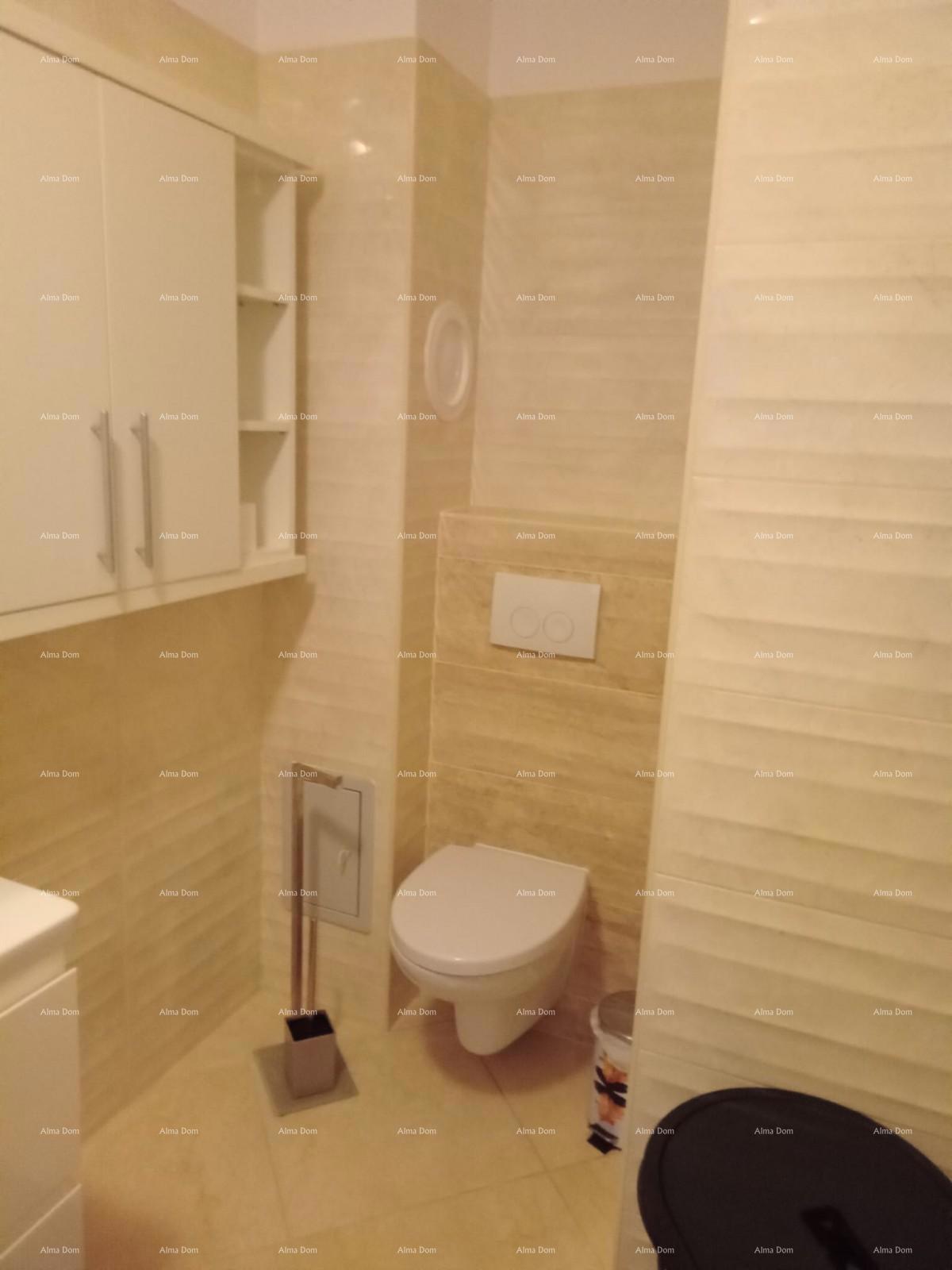 Prodaja stanovanja na dveh etažah, z vrtom in parkirnim mestom, Ližnjan!