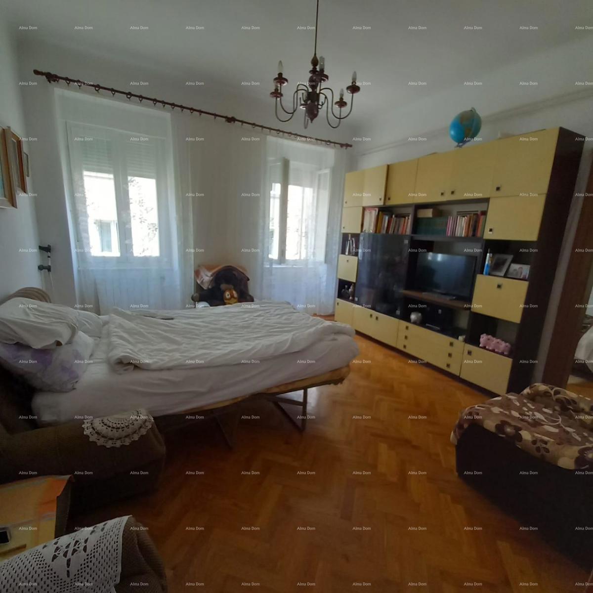 Prodamo stanovanje v centru Pule!