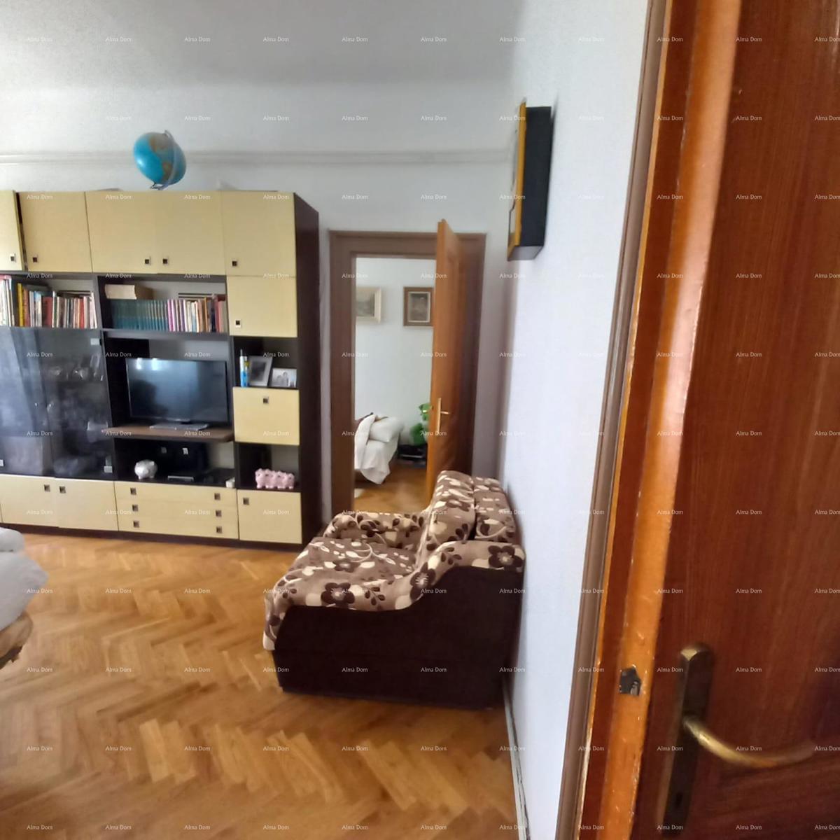 Prodamo stanovanje v centru Pule!