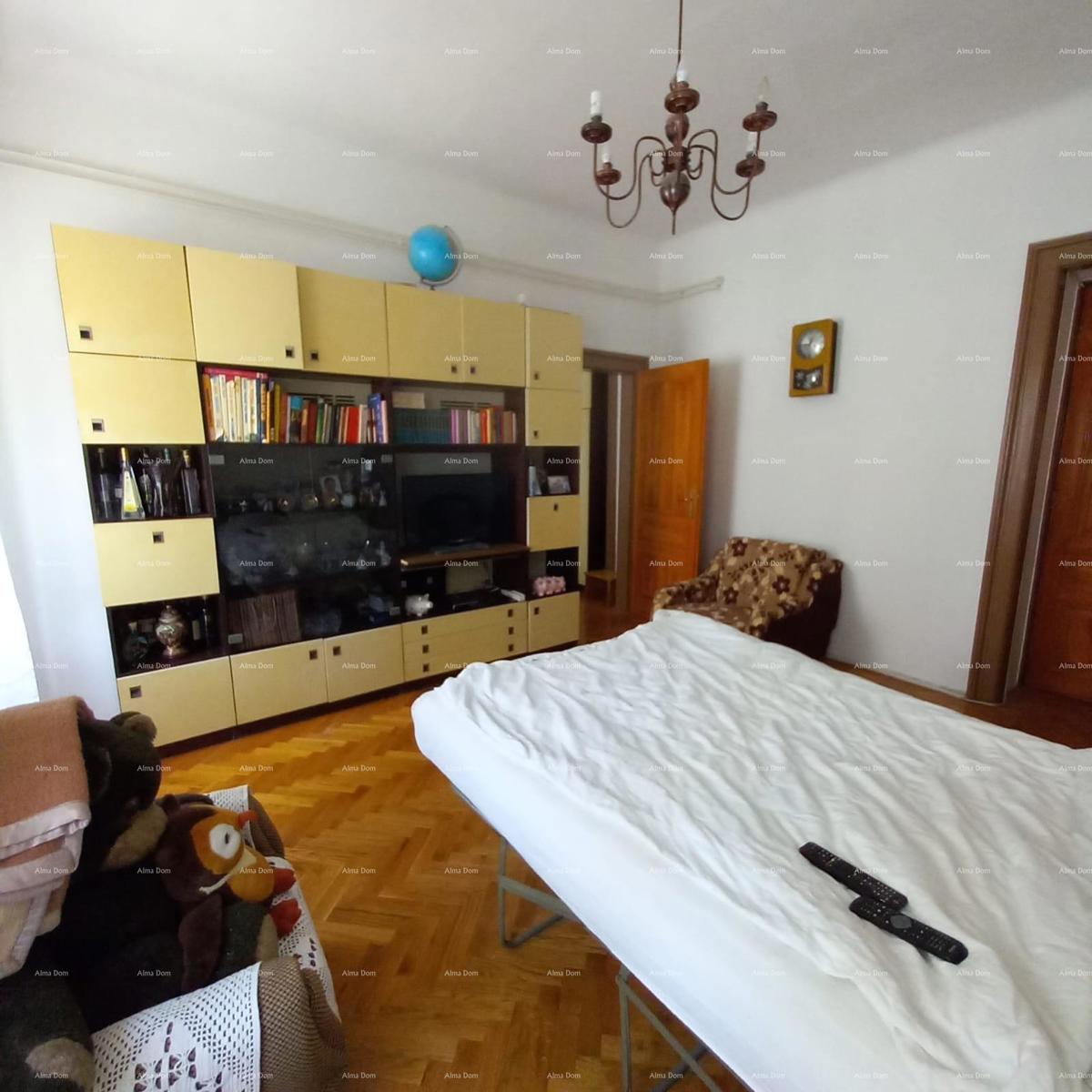 Prodamo stanovanje v centru Pule!
