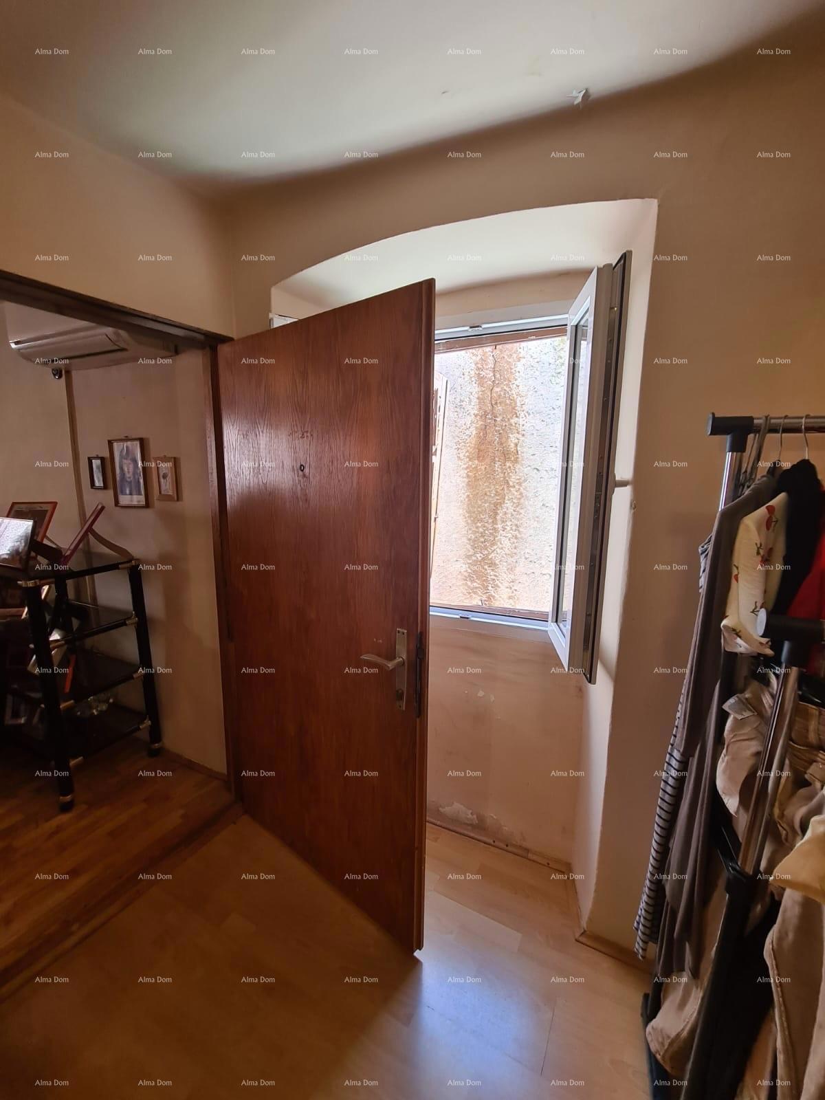 Hiša, center Buja, 106 m²