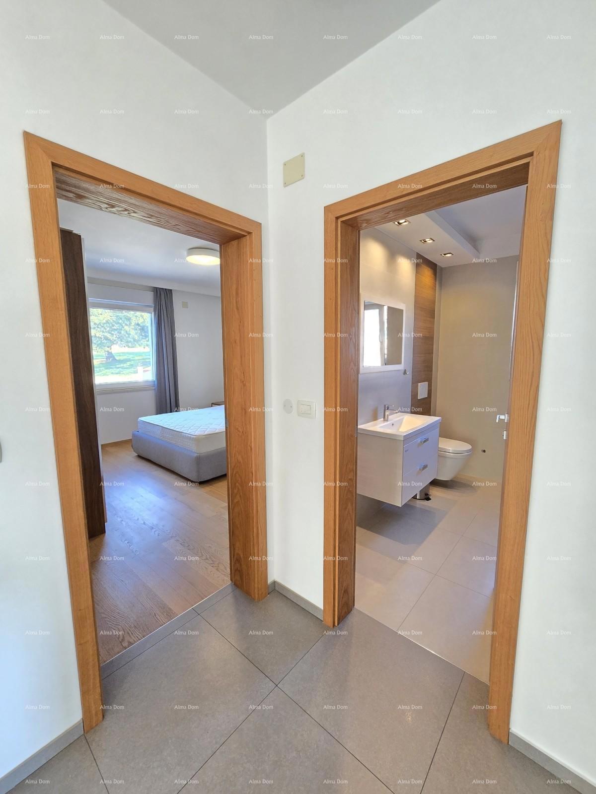 Moderna hiša s bazenom v Puli, blizu centra!