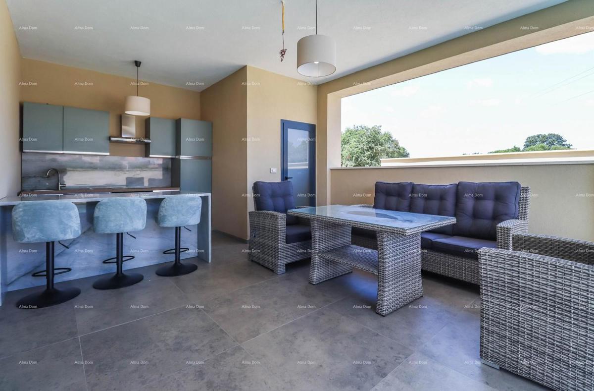 NA PRODAJO: Moderna samostojna vila blizu Pule – Loborika.