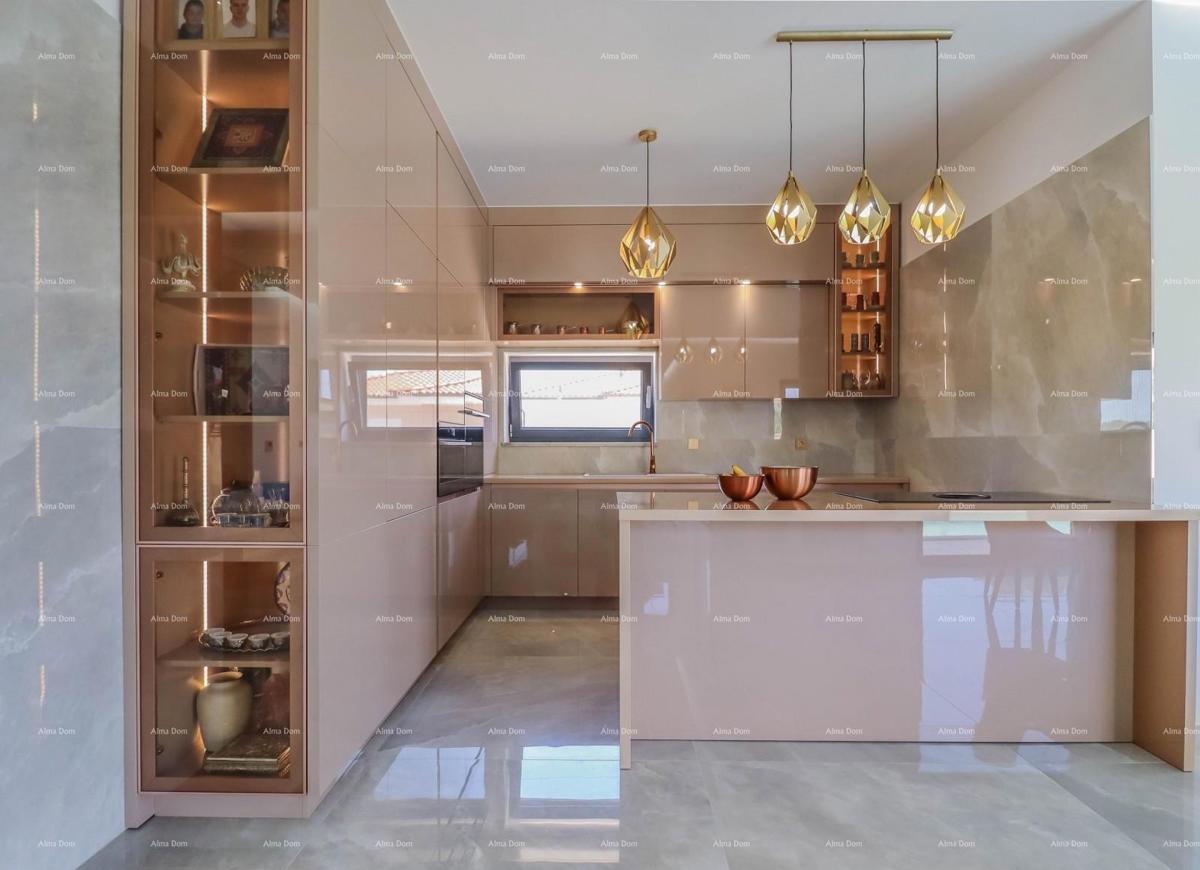 NA PRODAJO: Moderna samostojna vila blizu Pule – Loborika.