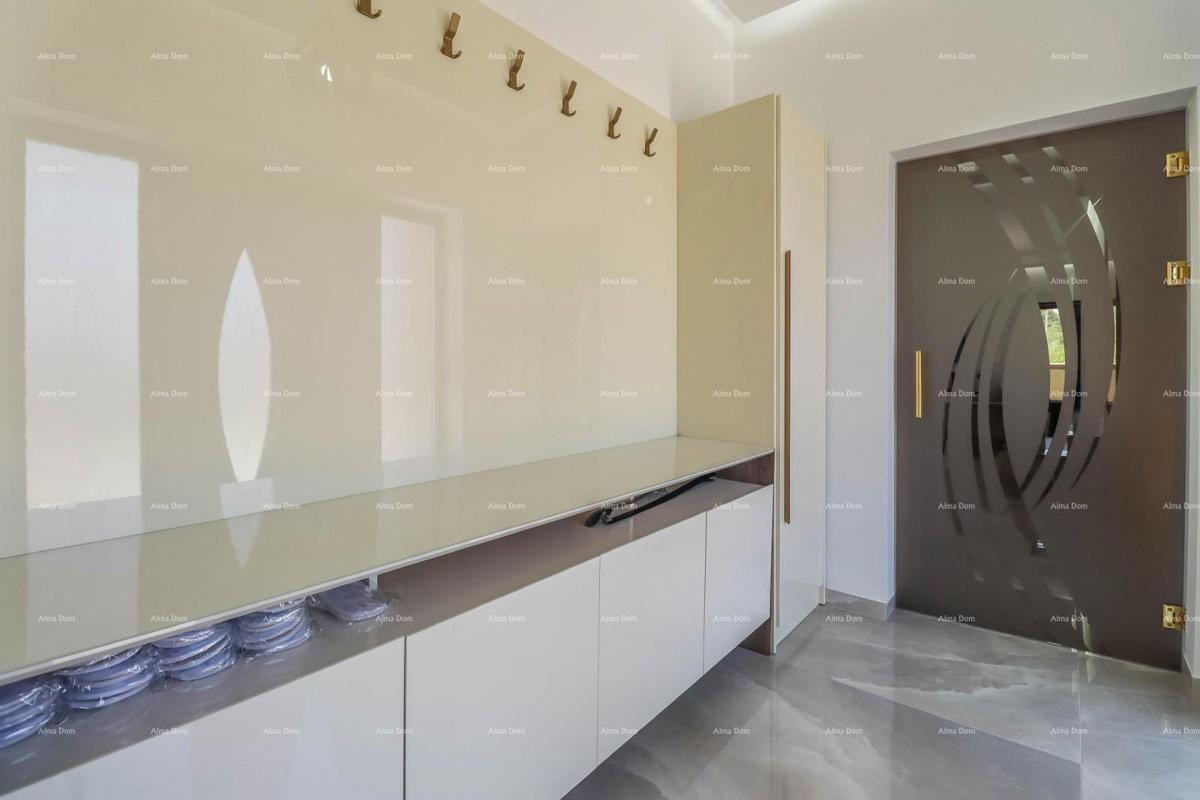 NA PRODAJO: Moderna samostojna vila blizu Pule – Loborika.