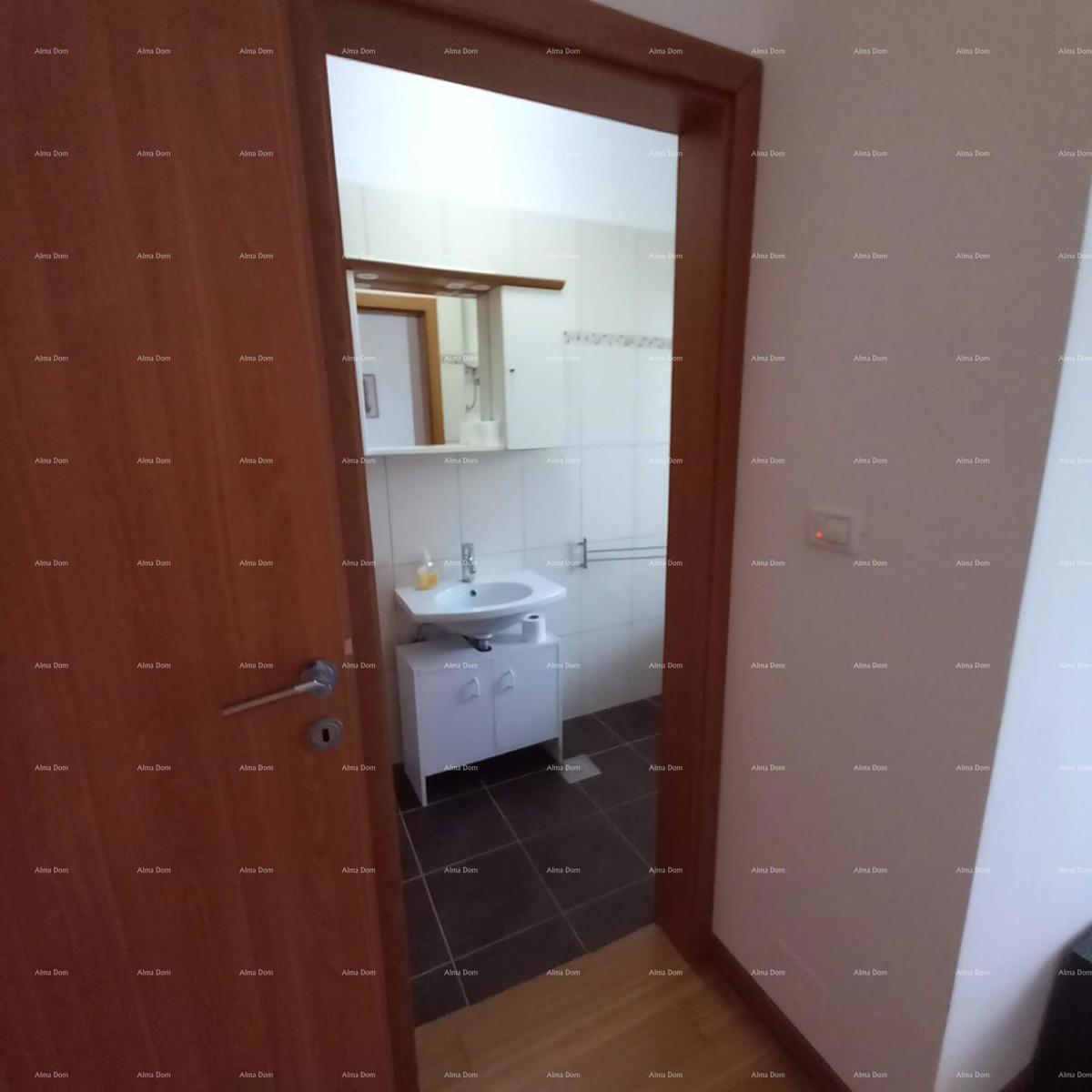 NA PRODAJU – Hiša z dvema ločenima stanoma, Premantura