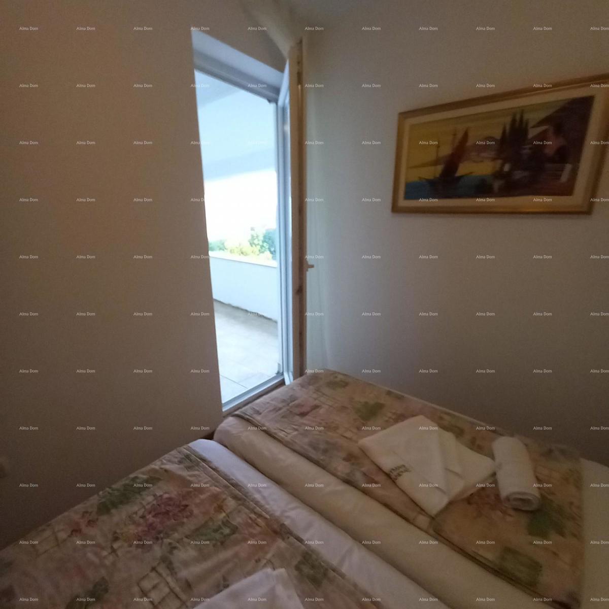 NA PRODAJU – Hiša z dvema ločenima stanoma, Premantura