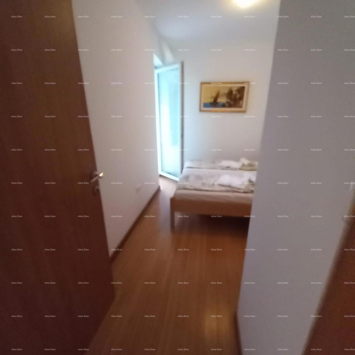 NA PRODAJU – Hiša z dvema ločenima stanoma, Premantura