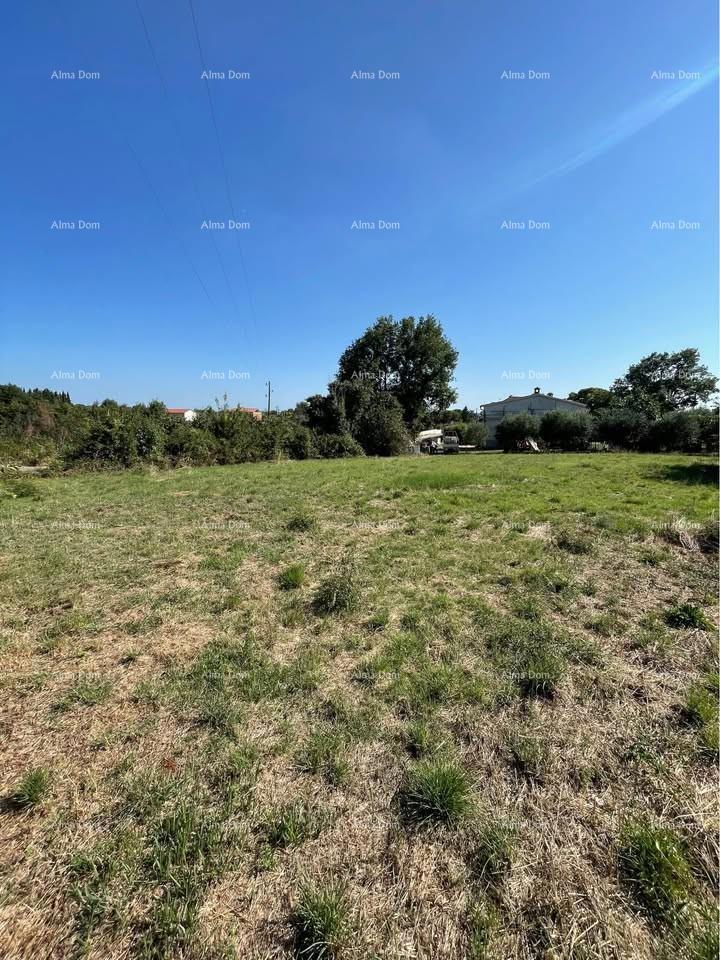 Građevinsko zemljišče 909 m² – Loborika