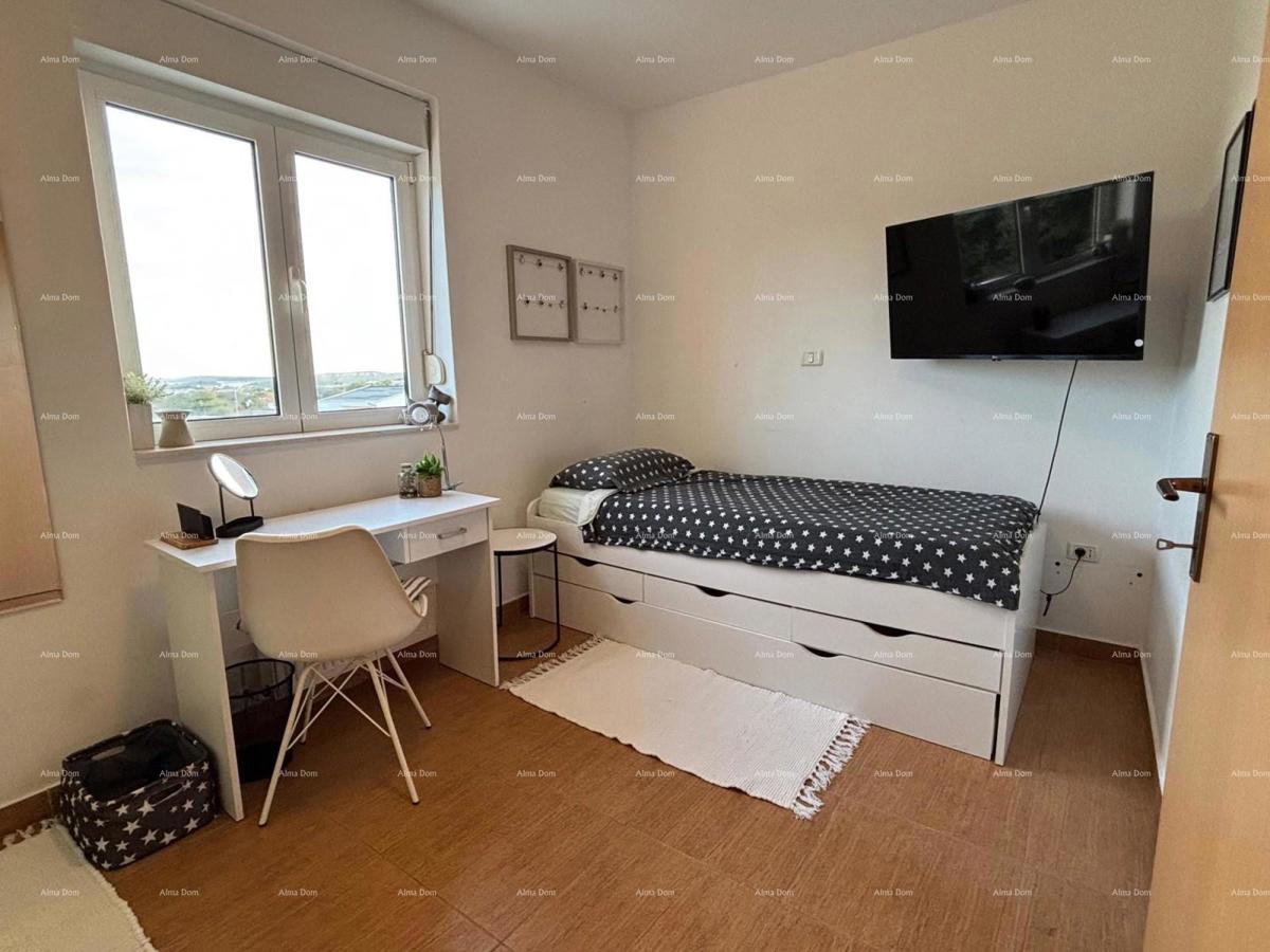 Moderan in prostoren stan s pogledom na morje – Ližnjan, 87,48 m²