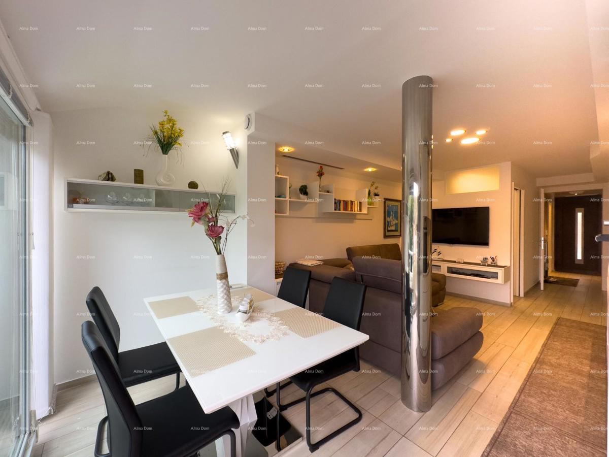 Prodajemo renoviran stan v Dugi Uvali!