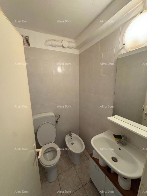 Na prodaj dvosobni stan – Veruda, Pula (80 m²)