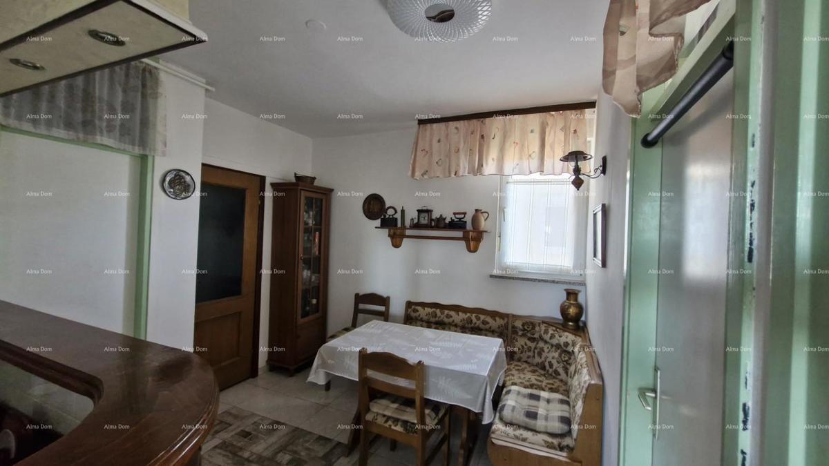 Prodaja stanovanja s pogledom na morje in mesto, Pula, Veruda!