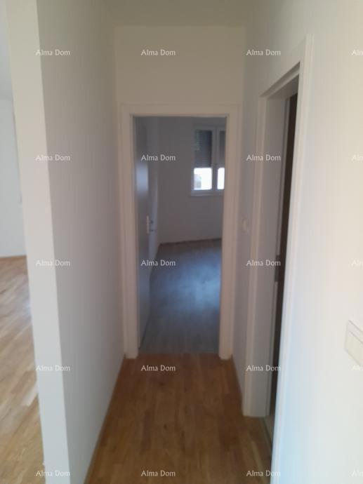 Prodaja - stan s garažnim mestom na odlični lokaciji, Pula!