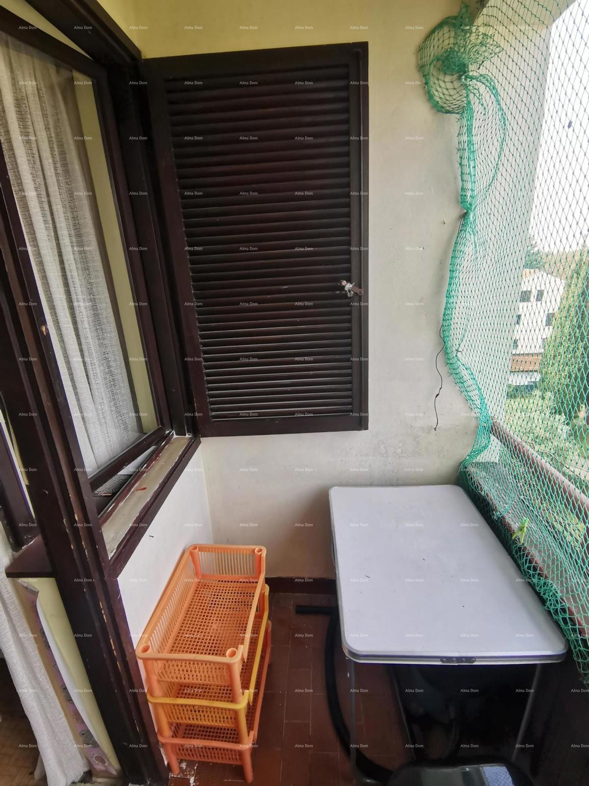 Na prodaj je dvoetažni stan, 38 m², Červar-Porat.