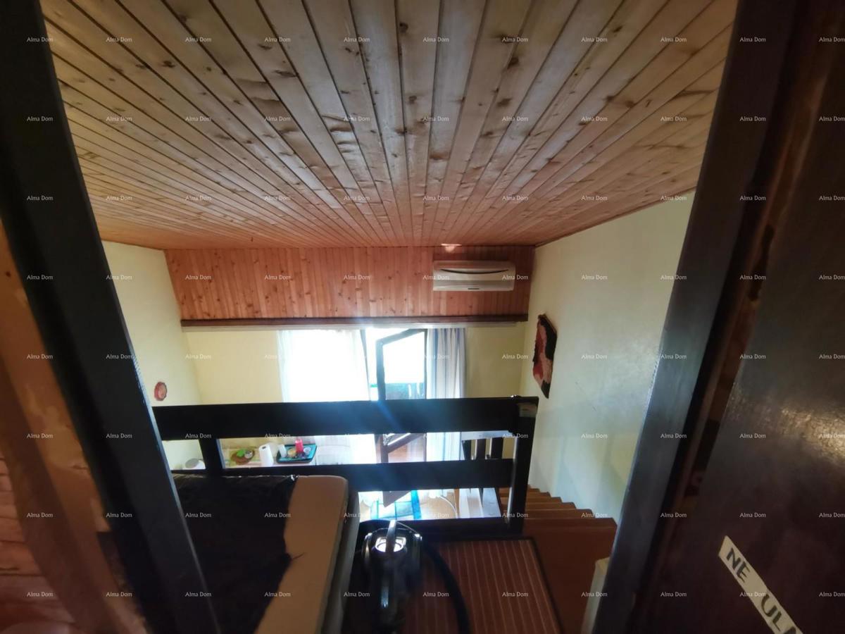 Na prodaj je dvoetažni stan, 38 m², Červar-Porat.