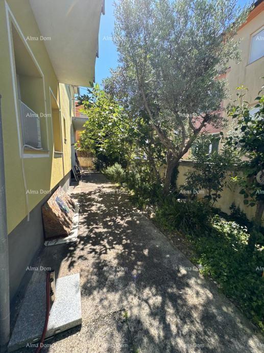 Fažana – Hiša s 3 stanovanji, 200 m od morja