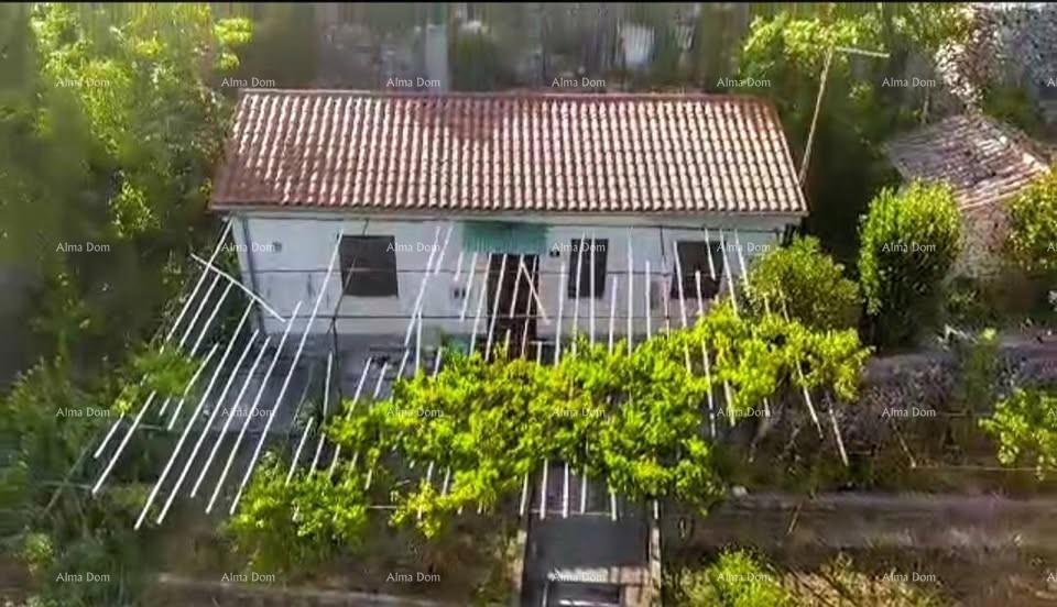 Na prodaju hiša blizu morja – Raša