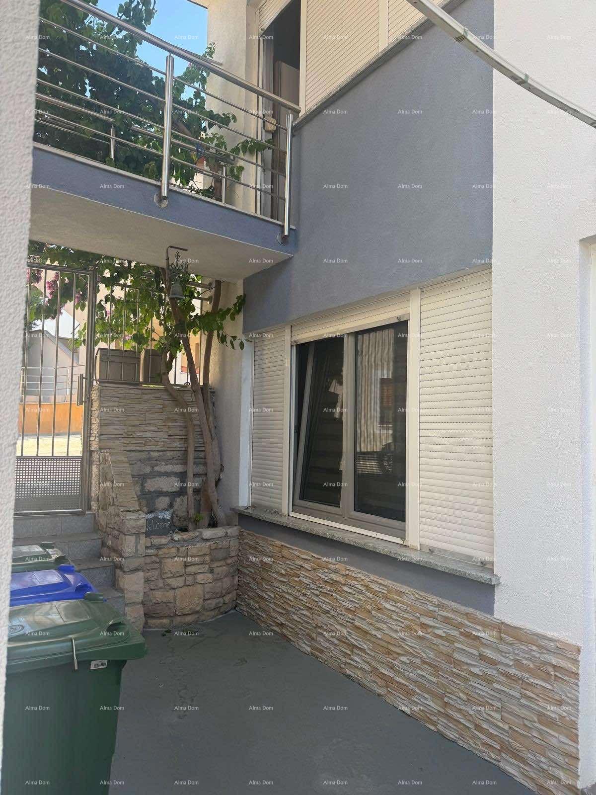 Prodamo hišo v Medulinu!