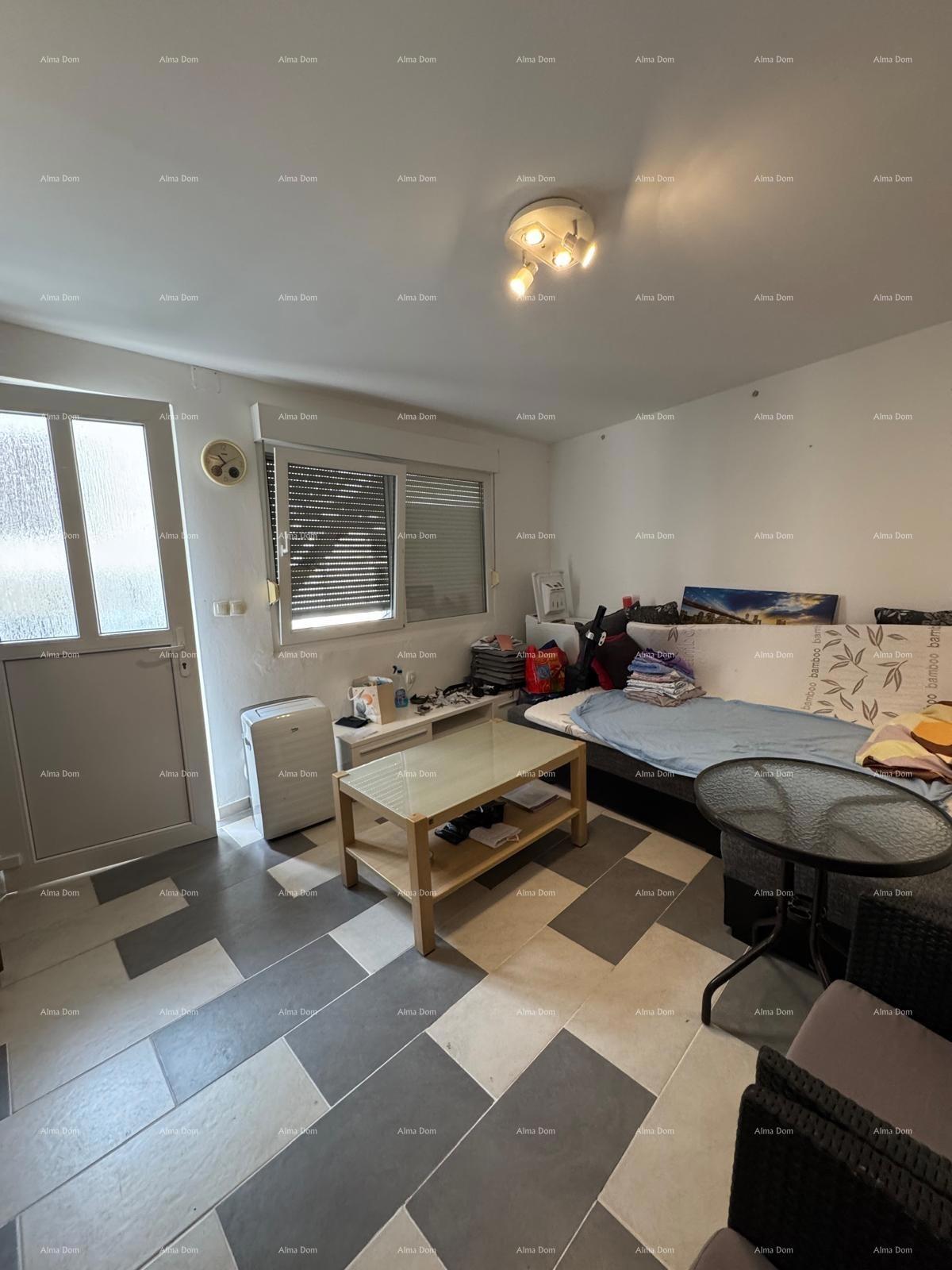 Prodamo hišo v Medulinu!