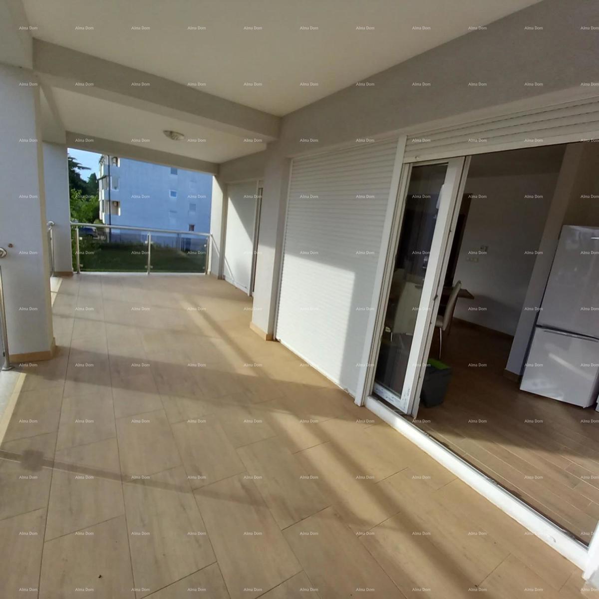 Prodaja opremljenega stanovanja s parkirnim mestom na odlični lokaciji, Fažana!