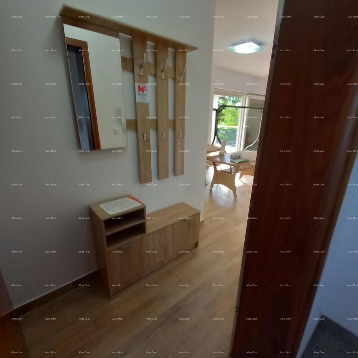 Prodaja opremljenega stanovanja s parkirnim mestom na odlični lokaciji, Fažana!