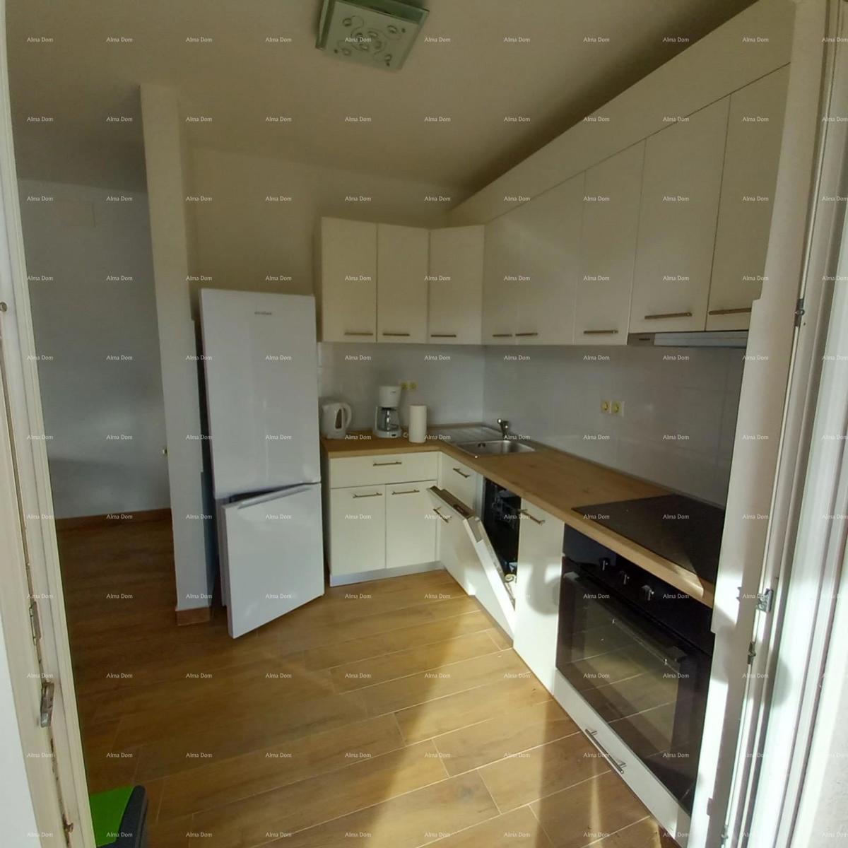 Prodaja opremljenega stanovanja s parkirnim mestom na odlični lokaciji, Fažana!