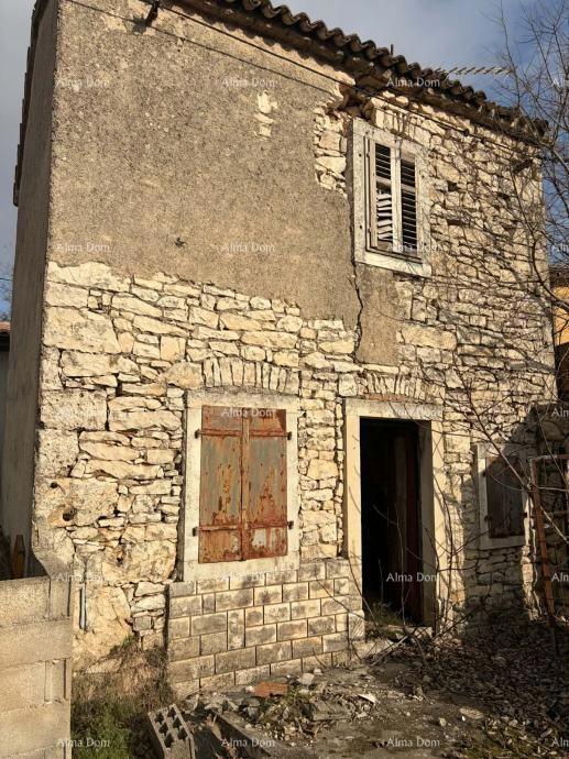 Kamena starina z velikim potencialom, blizu Labina