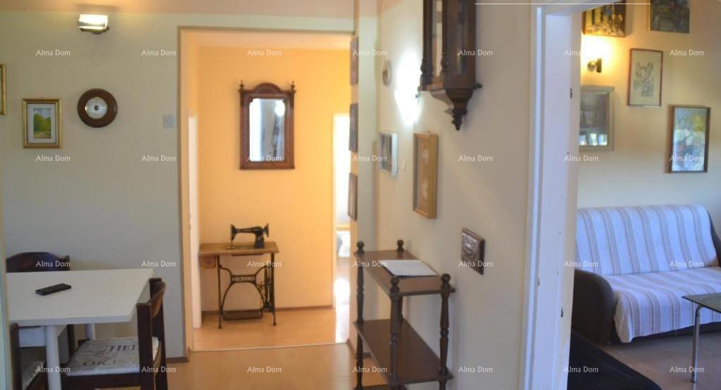 Lungomare – Pulj, stanovanje s prostorno teraso in vrtom