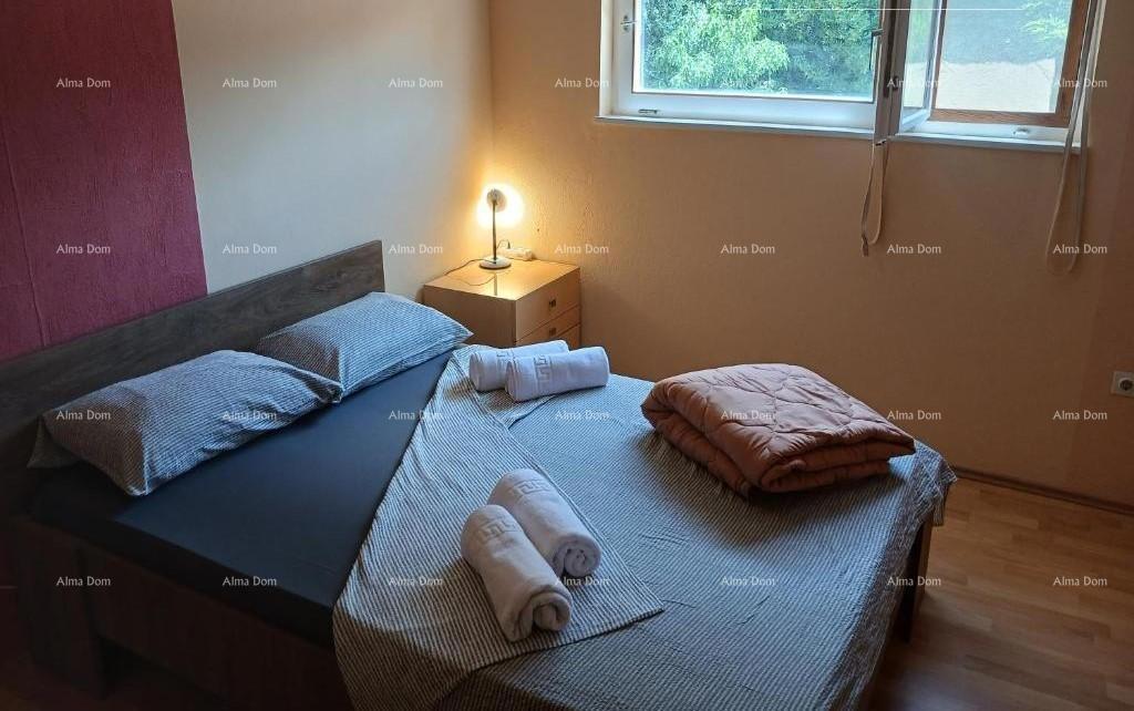 Lungomare – Pulj, stanovanje s prostorno teraso in vrtom