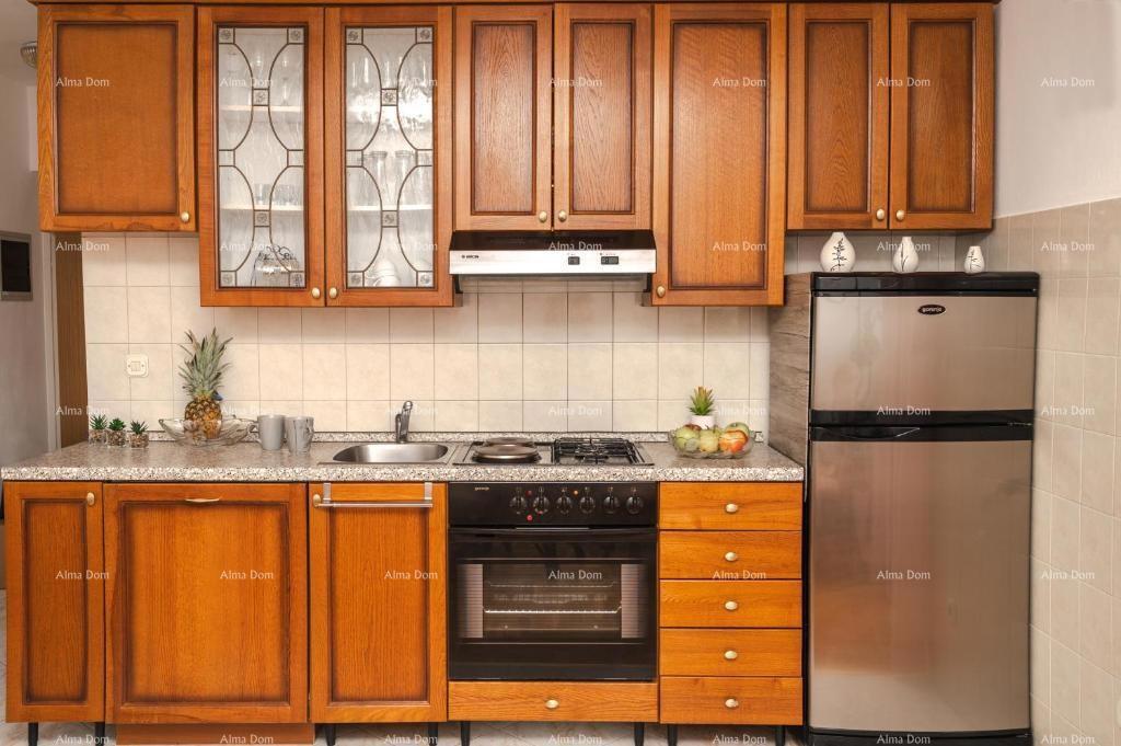 Prodamo apartma v Rabcu s pogledom na morje.