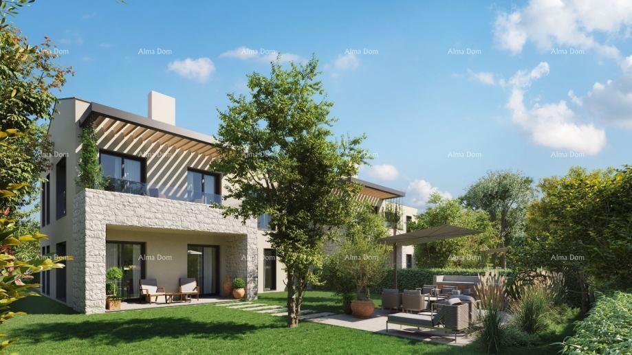 Poreč – stan s teraso in dvoriščem