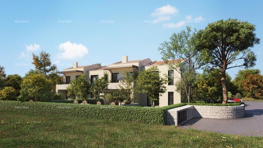 Poreč – stan s teraso in dvoriščem