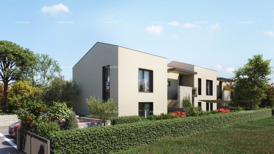 Poreč – stan s teraso in dvoriščem