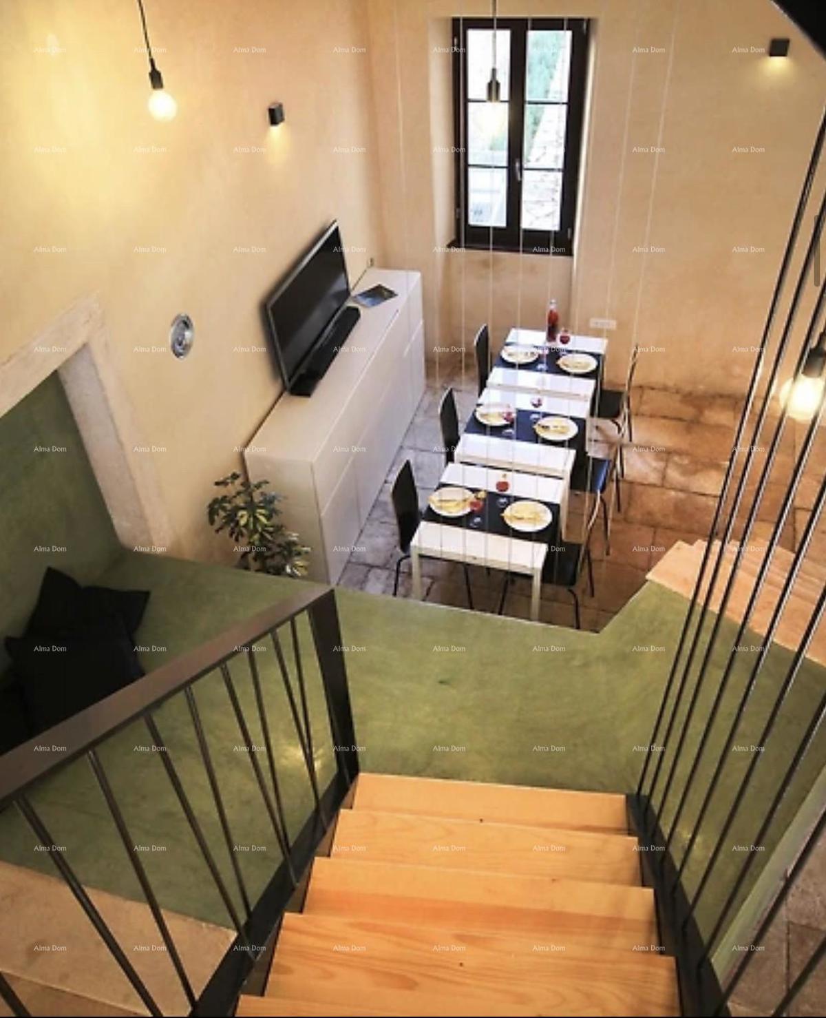 Renovirano! Prodaja stare vile iz 17. stoletja v Vodnjanu.