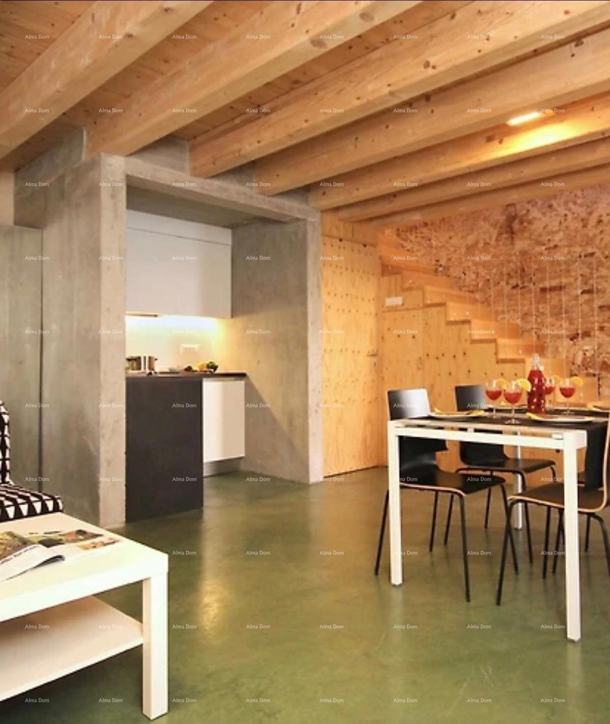 Renovirano! Prodaja stare vile iz 17. stoletja v Vodnjanu.