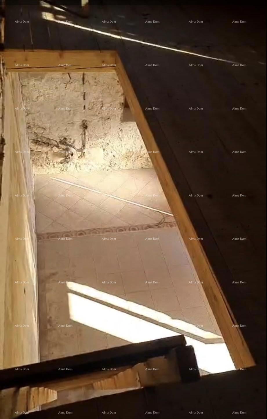 Na prodaju autentična istarska kamena kuća u blizini Brtonigle