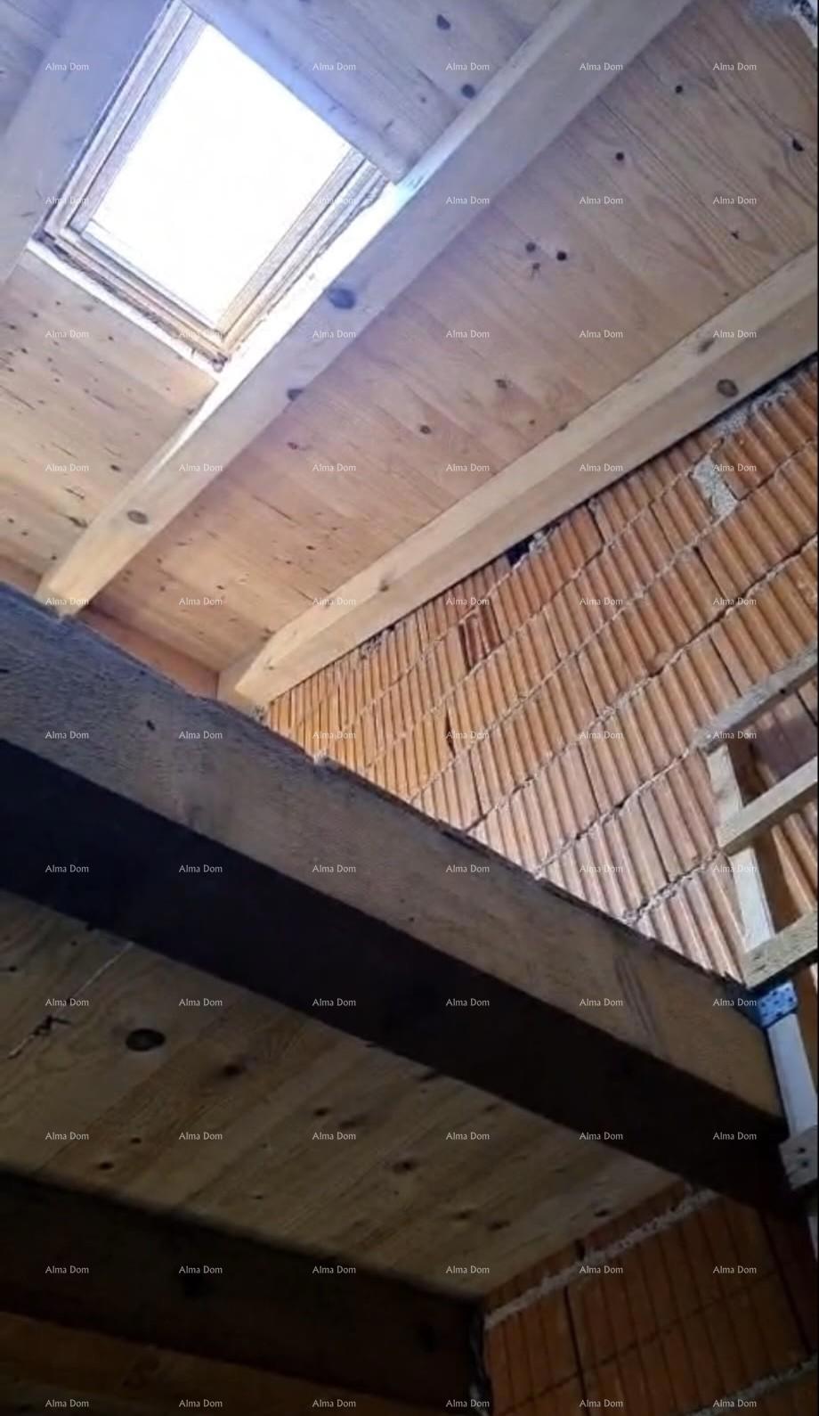 Na prodaju autentična istarska kamena kuća u blizini Brtonigle